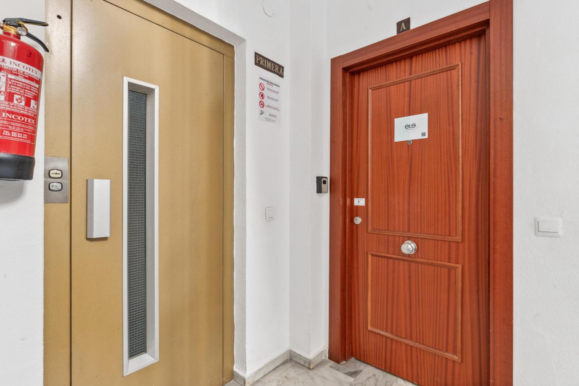 Epidemia & Quite Bedrooms By Ele Apartments Málaga Kültér fotó